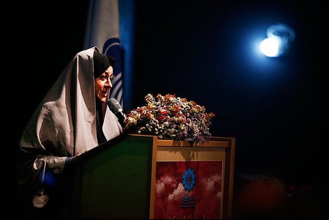 عملکرد برخی مداحان توهینآمیز است فاطمه راکعی