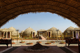 ساخت نخستین هتل کپری در جنوب استان کرمان