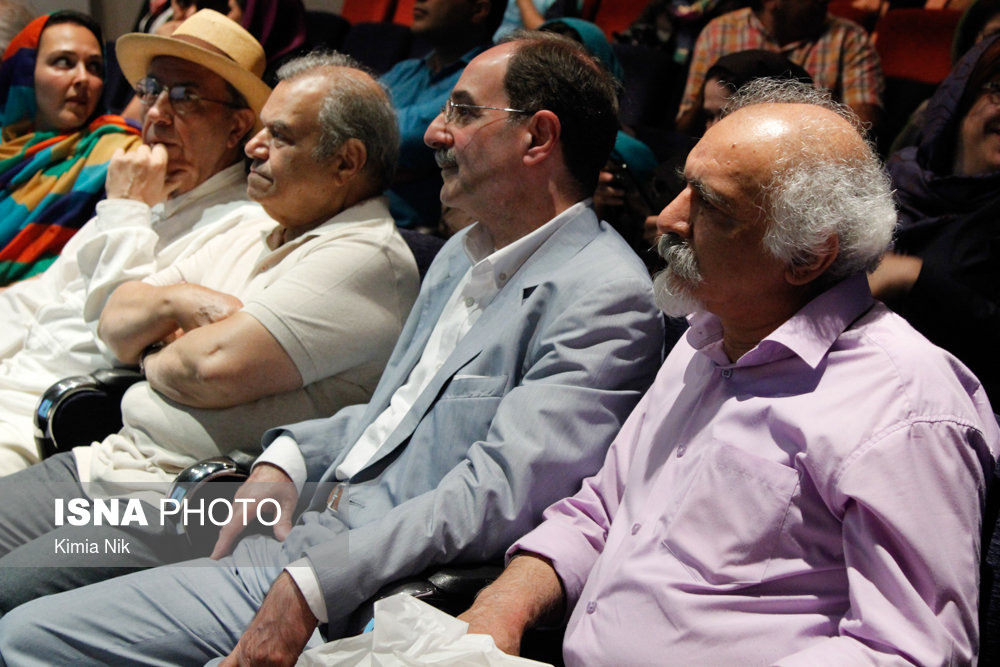 رونمایی از کتاب « نود سال نوآوری در هنر تجسمی ایران »