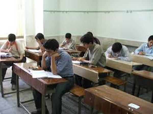 وجود بالغ بر 4 میلیون مترمربع پروژه مدرسه سازی نیمه تمام در کشور کلاس درس
