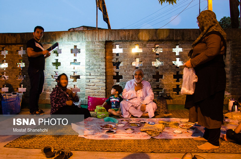 حال و هوای ماه مبارک رمضان در آستان مبارکه امامزاده عباس - ساری