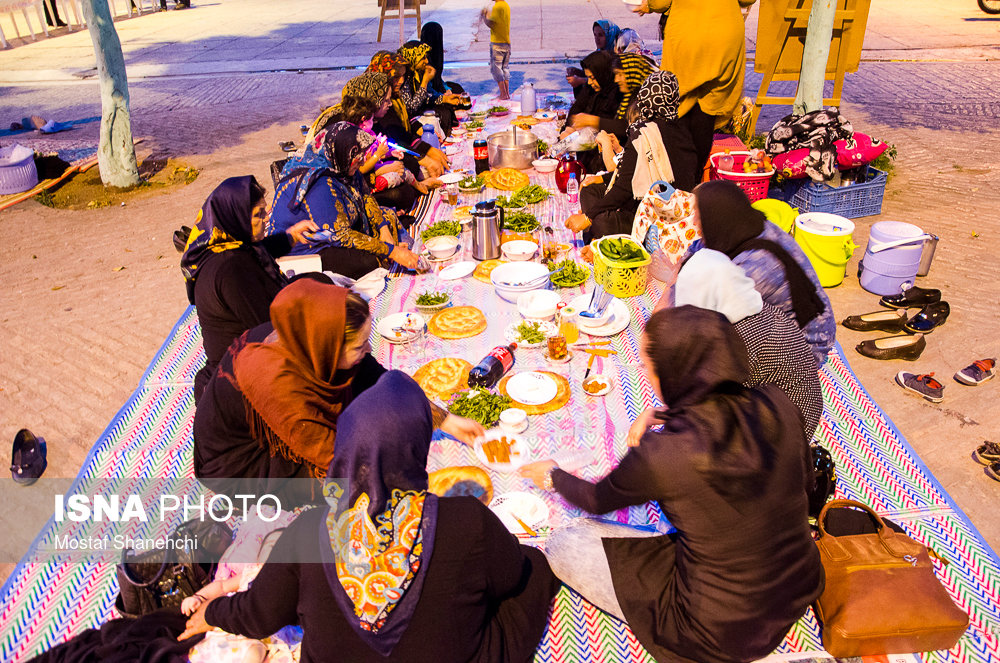 حال و هوای ماه مبارک رمضان در آستان مبارکه امامزاده عباس - ساری