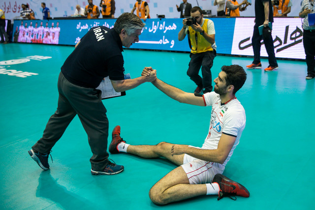 مسابقه‌ی تیم‌های ملی والیبال ایران و صربستان