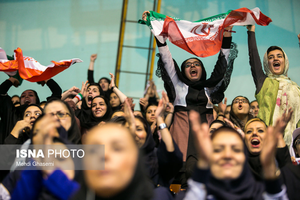 مسابقهی تیمهای ملی والیبال ایران و صربستان