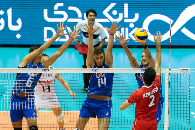 مسابقه‌ی تیم‌های ملی والیبال ایران و ایتالیا