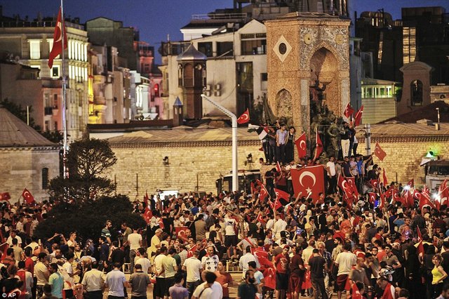تظاهرات ترکیه علیه کودتا