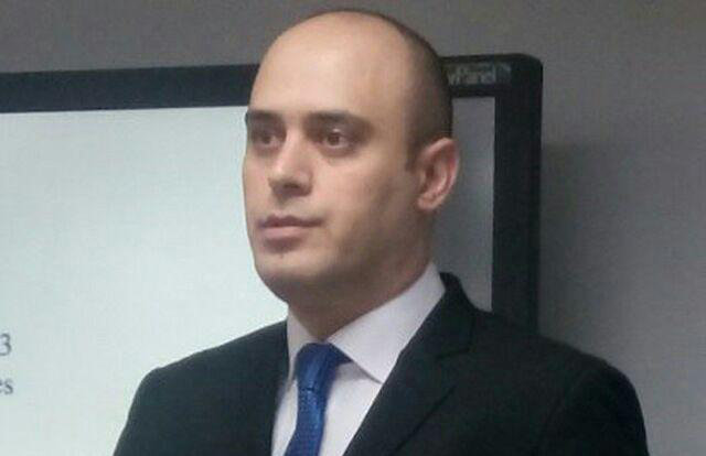حميدرضا اسماعيل‌خو متخصص بازاريابي ديجيتالي و عضو کنسرسيوم کسب وکار اينترنتي 