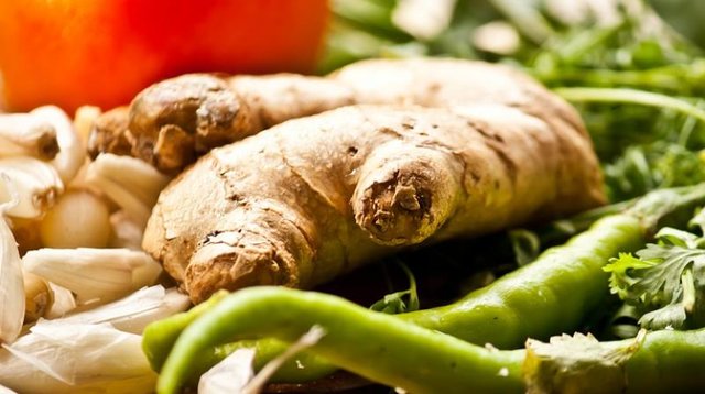 خوراکیهایی که برای پیشگیری از دیابت و فشارخون بالا مفیدند فلفل زنجبیل چاشنی