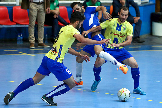 شمس داربی تهران را از شمسایی برد/ پیشتازی گیتی پسند در صدر دیدار تیم های فوتسال فرش آرا مشهد و تاسیسات دریایی تهران