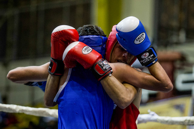 مربی تیم ملی جوانان بوکس: اتاق آقای نایب رییس قفل است! مسابقات بوکس در گرگان