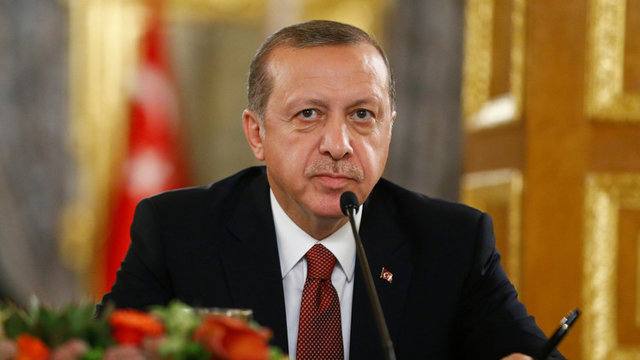 اردوغان: ملت ترکیه حرف آخر را در رفراندوم خواهند زد/ خاورمیانه در "غلیان" است