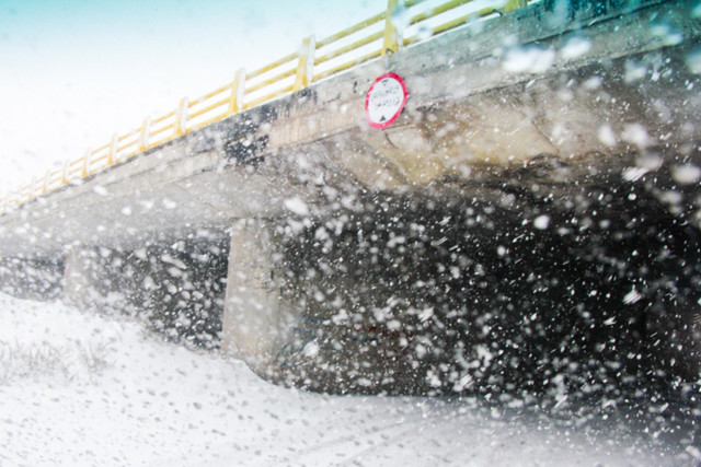 برف و کولاک شدید در جاده تبریز - اهر&lrm;