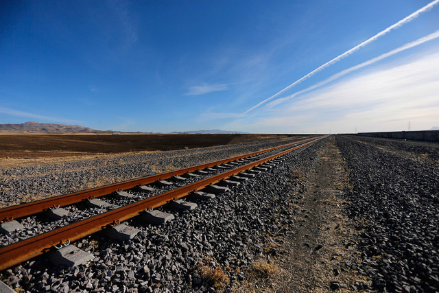 راه‌آهن 67 کیلومتر تا همدان فاصله دارد