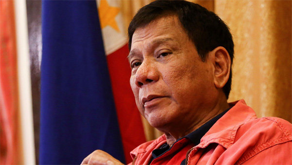 دولت فیلیپین شایعات درباره وخامت حال دوترته را رد کرد