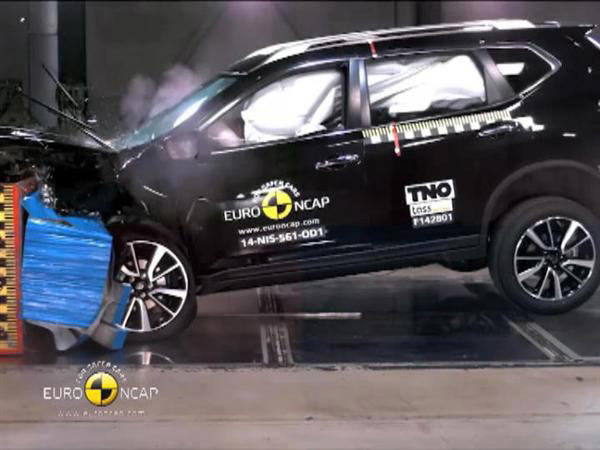 نیسان ایکس تریل و دریافت ۵ ستاره ایمنی از Euro NCAP نیسان ایکس تریل و دریافت ۵ ستاره ایمنی از Euro NCAP