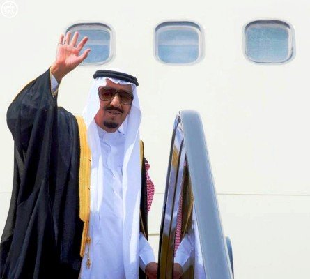 پادشاه عربستان به سفر رفت، کشور را به ولیعهد سپرد