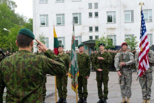 لیتوانی به دنبال حضور دائمی نیروهای نظامی آمریکا در خاک این کشور