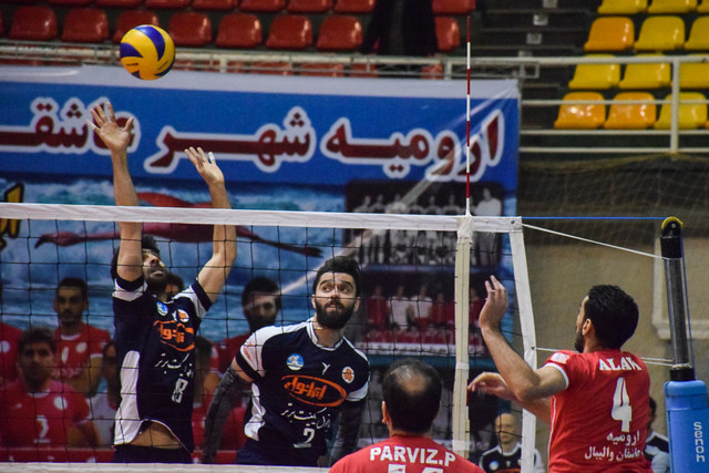 دیدار رده بندی لیگ برتر والیبال تیم های  شهرداری ارومیه - سایپای تهران