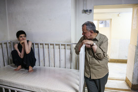 عکس منتخب سال - ۲ مهر بازدید احمد مسجد جامعی از مرکز خیریه نیک آفرینان غدیر(معلولان ذهنی و حرکتی بانوان) در ادامه برنامه های هفتگی تهران گردی وی انجام شد