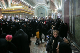 عکس منتخب سال - ۲۱ دی - در حاشیه مراسم تشییع پیکر آیت الله هاشمی رفسنجانی در حرم امام خمینی (ره)