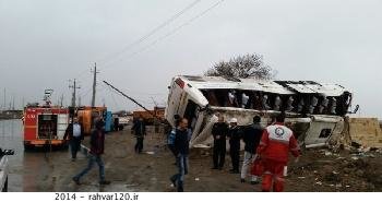 19 کشته و مصدوم در سانحه تصادف و واژگونی مینی بوس جاده پیرانشهر واژگونی اتوبوس