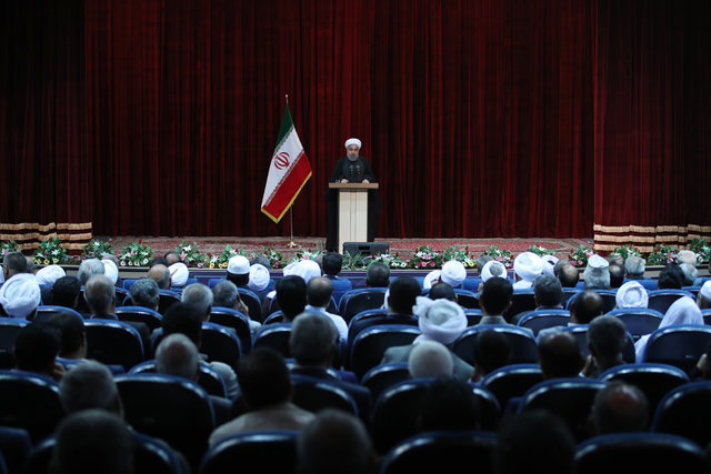 روحانی:اشتغال‌زایی برای جوانان باید در اولویت برنامه‌ها باشد