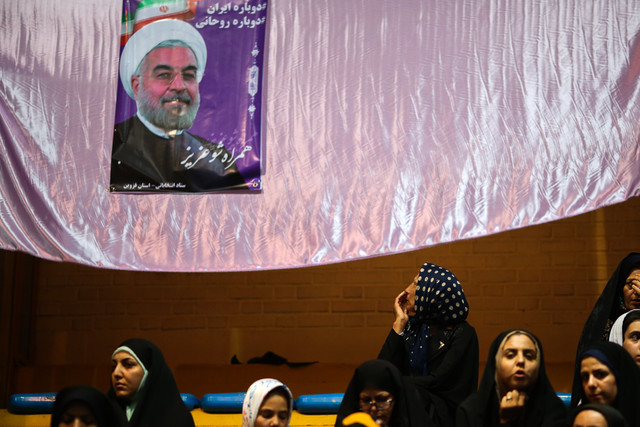 حاشیه‌های نخستین سخنرانی انتخاباتی روحانی
