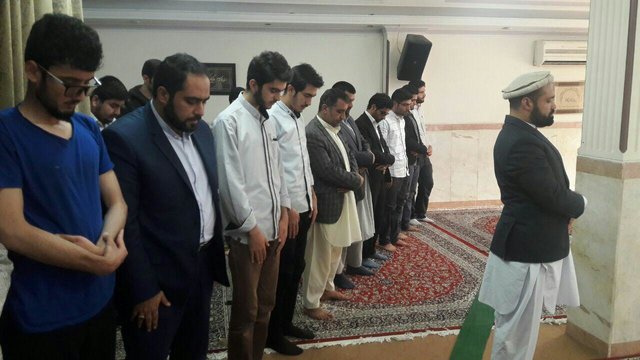 برگزاری"نماز وحدت" در دانشگاه مذاهب اسلامی در سالروز مبعث پیامبر(ص)
