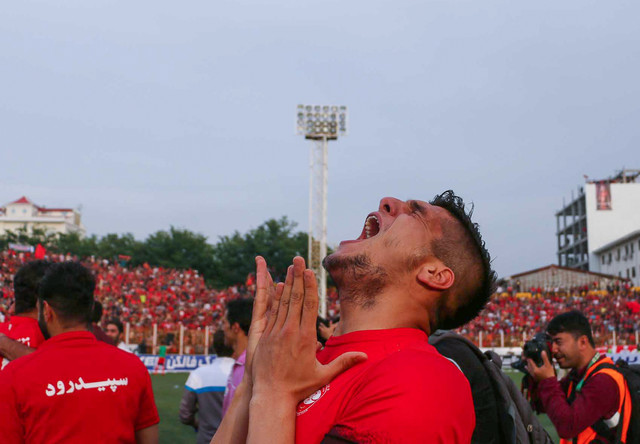 سپیدرود رشت، بی‌اطلاعی از قانون یا فرار رو به جلو! صعود سپیدرود به لیگ برتر