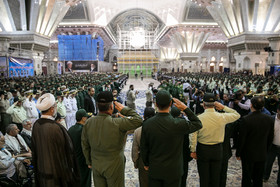 مراسم تجدید میثاق جمعی از فرماندهان نیروهای مسلح با آرمان های امام (ره)