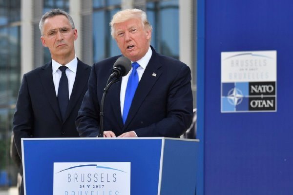 وزیر دفاع لهستان: هیچ شکی نسبت به تعهدات آمریکا در قبال ناتو وجود ندارد