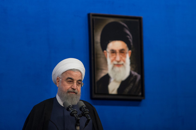 یکی از اصلیترین برنامههای دولت دوازدهم، اصلاح نظام بانکی است دیدار و ضیافت افطار خادمان قرآنی با حسن روحانی