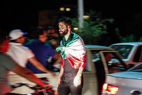 شادی مردم پس از صعود تیم ملی فوتبال به جام جهانی - شیراز