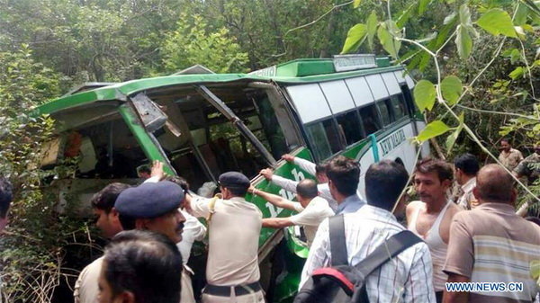 تصادف اتوبوس مدرسه در غرب هند
