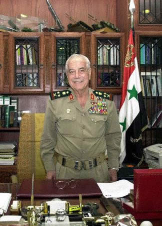 وزیر دفاع اسبق سوریه درگذشت