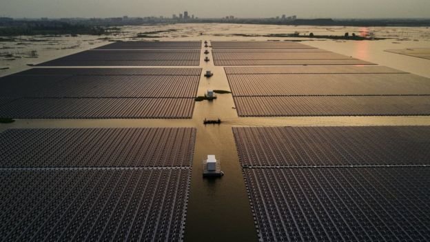 نیروگاه‌های خورشیدی شناور, راه حلی جدید برای مشکلی قدیمی