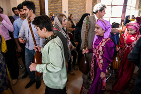 جشنواره منطقه ای کهن آواهای تنبور در خانه تنبور روستای بانزلان دالاهو کرمانشاه