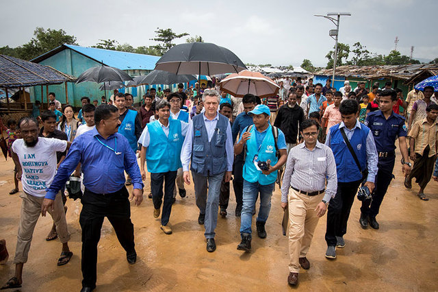 بازدید کمیسر عالی سازمان ملل در امور پناهندگان از کمپ روهینجاها در بنگلادش