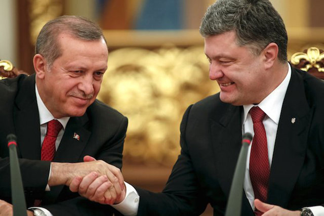 ویدئو / خوابآلودگی اردوغان در مراسم رسمی turkey.jpg