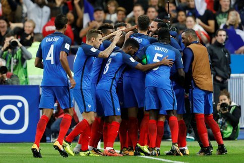 تیم ملی فوتبال پرتغال - ایسناصعود فرانسه و پرتغال به جام جهانی در شب حذف هلند