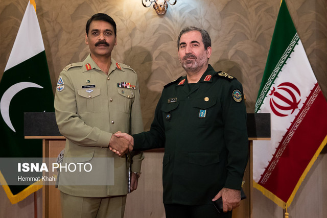 نشست خبری مقام‌های نظامی ایران و پاکستان