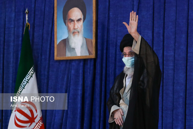 کارگزاران حج و زیارت با رهبر انقلاب دیدار میکنند کارگزاران حج و زیارت با رهبر انقلاب دیدار میکنند