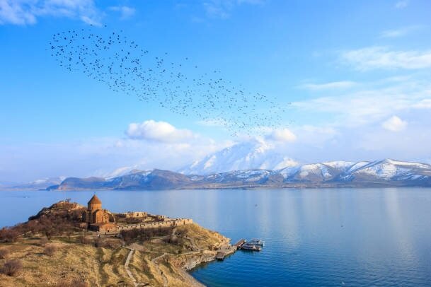 شوربختی بزرگترین دریاچه آب شور خاورمیانه