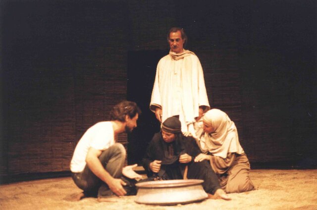 ضیافتی با حضور جمشید مشایخی، گوهر خیراندیش، پرستو گلستانی ، بهروز بقایی و...