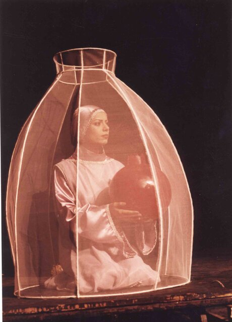 ضیافتی با حضور جمشید مشایخی، گوهر خیراندیش، پرستو گلستانی ، بهروز بقایی و...