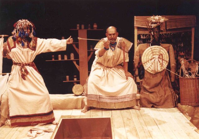 ضیافتی با حضور جمشید مشایخی، گوهر خیراندیش، پرستو گلستانی ، بهروز بقایی و...