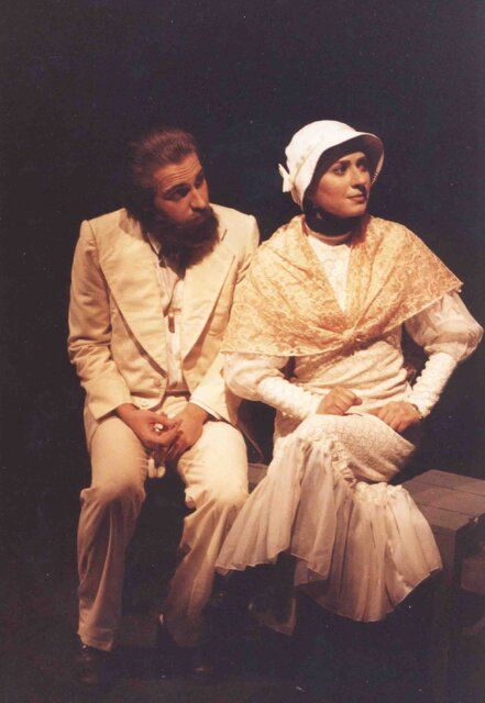 هم افسانه بایگان آمد و هم شازده احتجاب