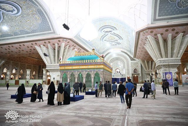 آغاز هفته هنر انقلاب از مزار شهید آوینی تا مرقد امام(ره)