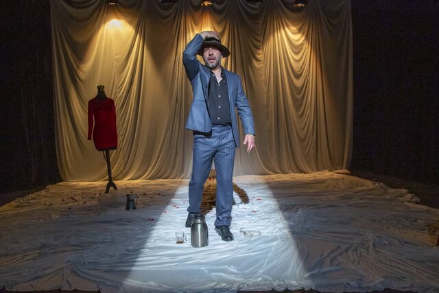 دریچه ای به بی رحمی های سینما