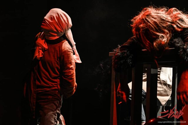 عصبانی نیستم و گلهای هم ندارم!